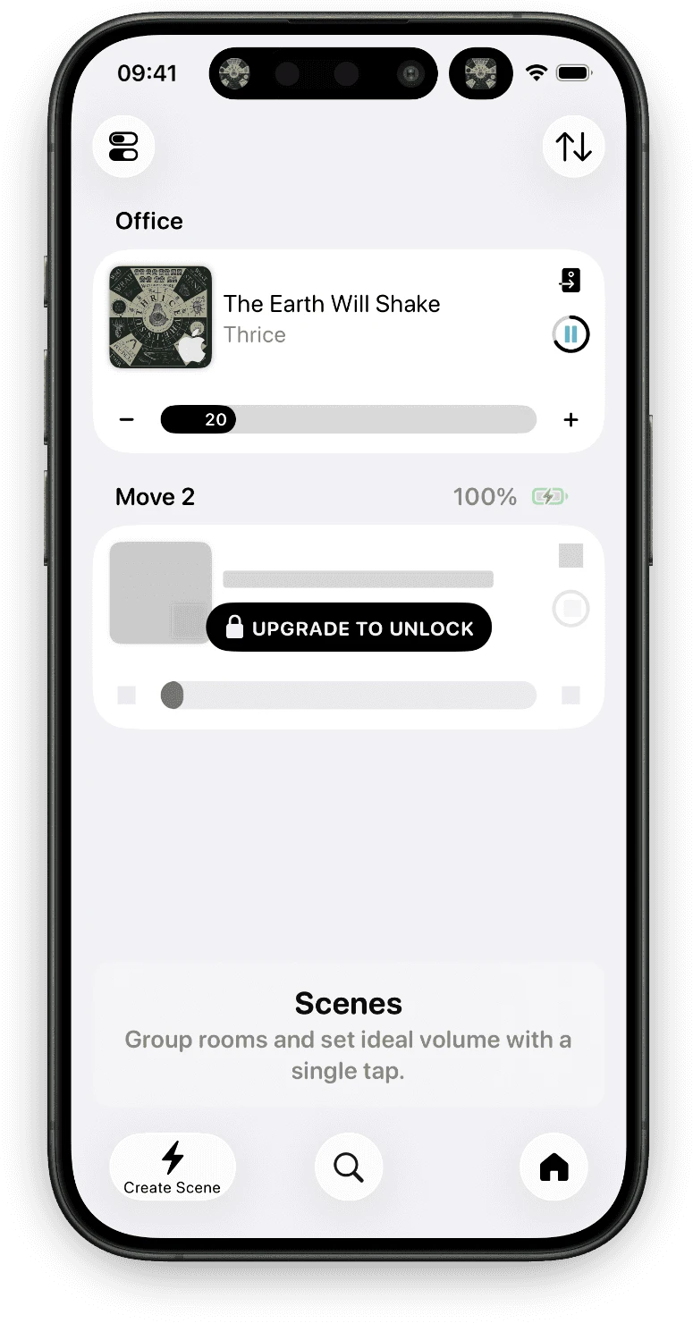 Clic for Sonos auf dem iPhone: der Raum Office mit einem Thrice-Titel und Lautstärkeregler, ein zweiter Raum hinter einem Banner „Upgrade to Unlock“ und unten ein Szenen-Bereich